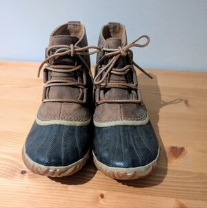 SOREL Women’s Duck Boots Brown/Black Waterproof Lace Up | Size 8 | EUC